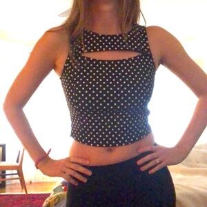 NWT 🎀Polka Dot Peek a boo Crop Top in black